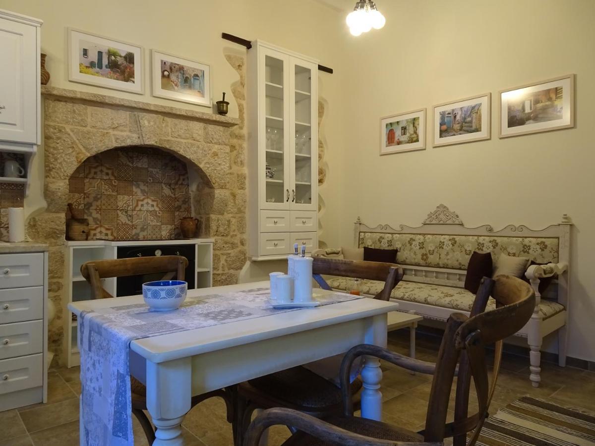 Muse Mese Villa Chalki Town Exterior foto
