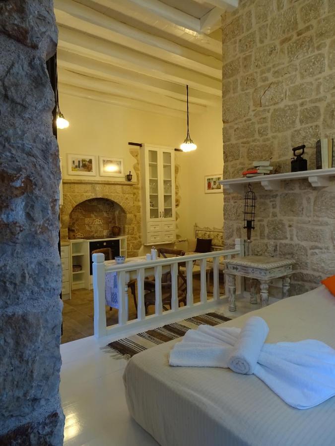 Muse Mese Villa Chalki Town Exterior foto